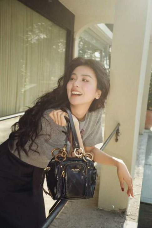 Picture of Prada Handbags _SKUfw186097748fw